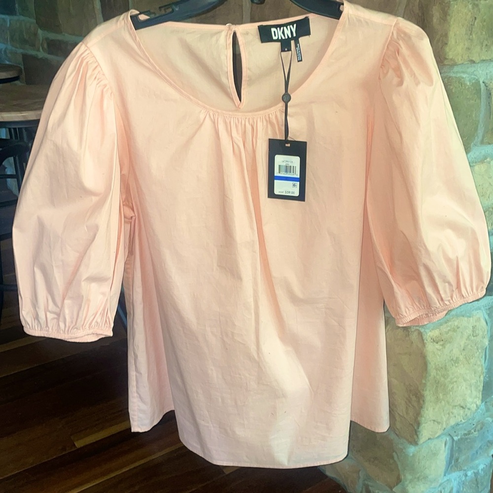 DKNY top